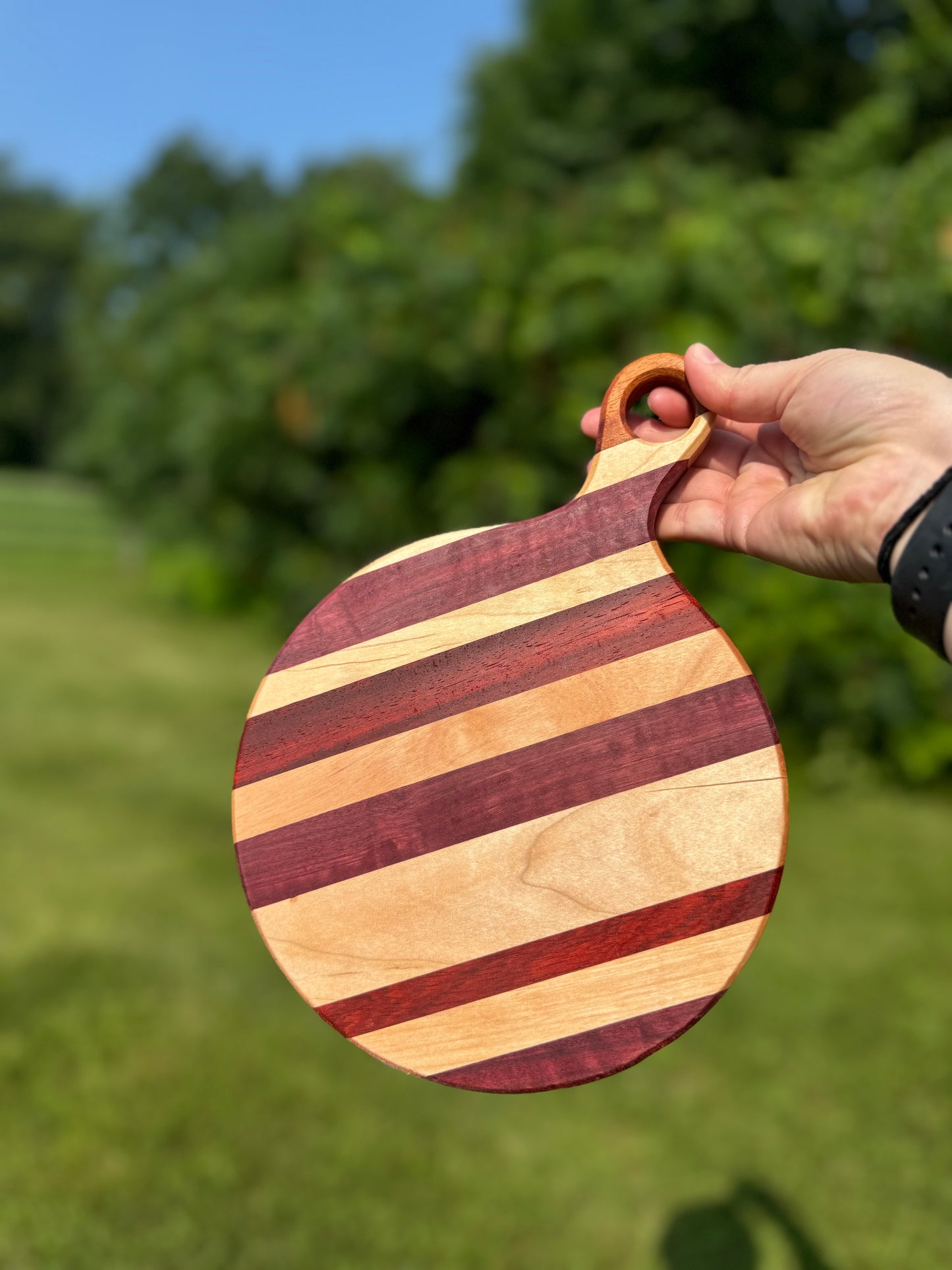 8” round handled board