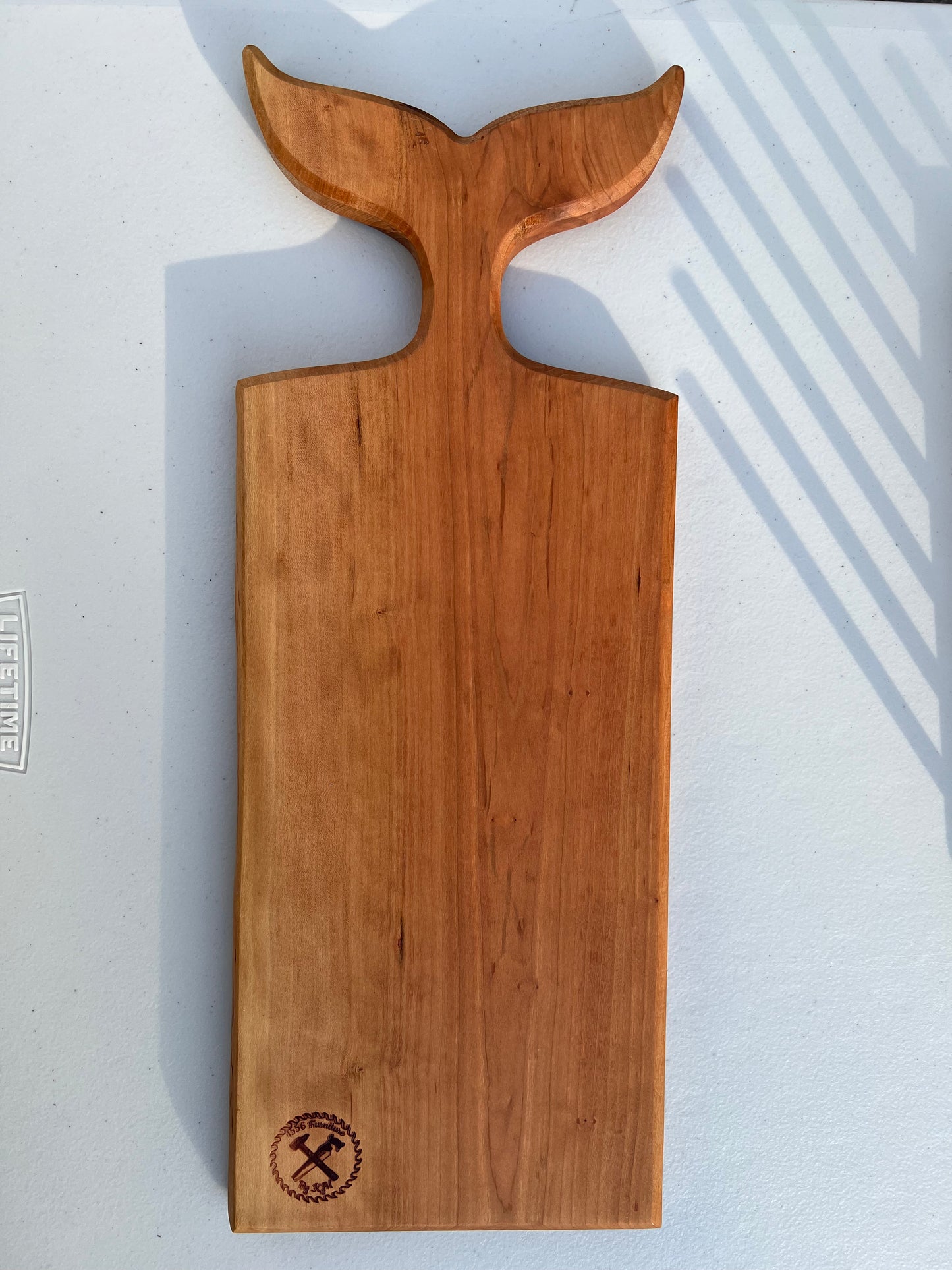 Cherry Board with Whale Tail Handle